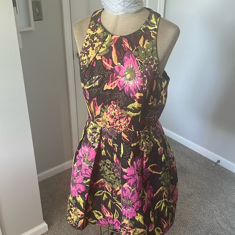 Stunning Gianni Bini Dress SZ M